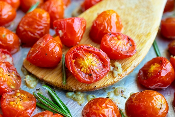 how to roast cherry tomatoes in oven