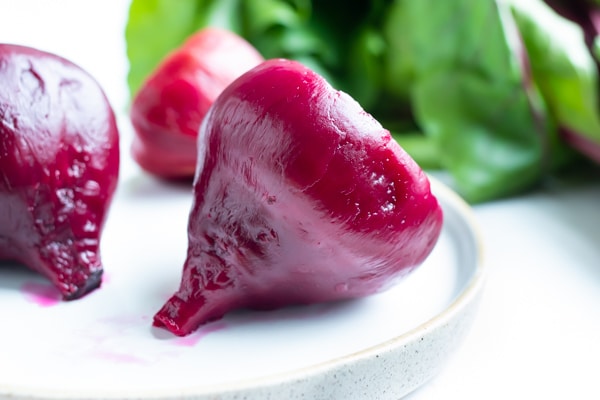 How To Boil Beets Easy To Peel Evolving Table