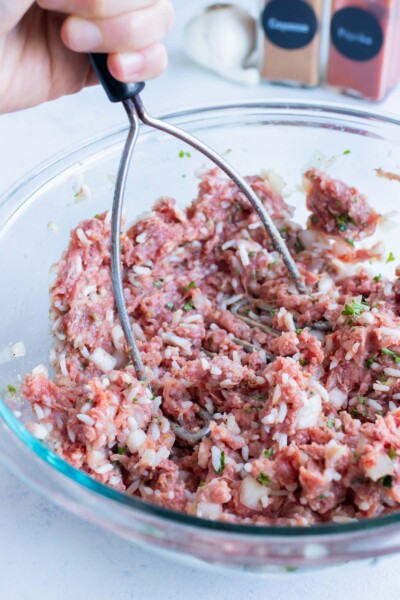 Classic Stuffed Cabbage Rolls Recipe - Evolving Table