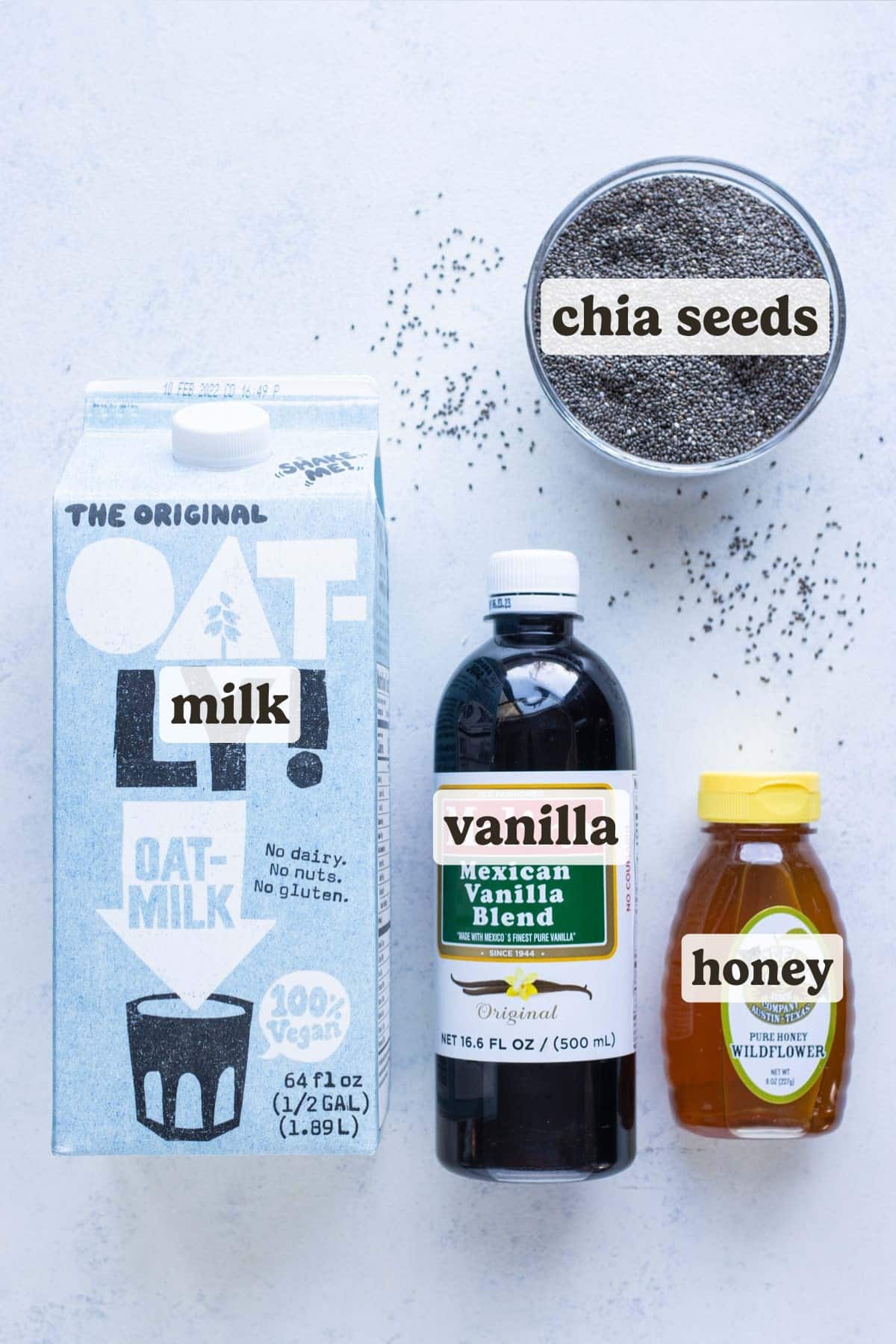 Vanilla, milk, chia seeds, and honey are the 4 ingredients for this recipe.