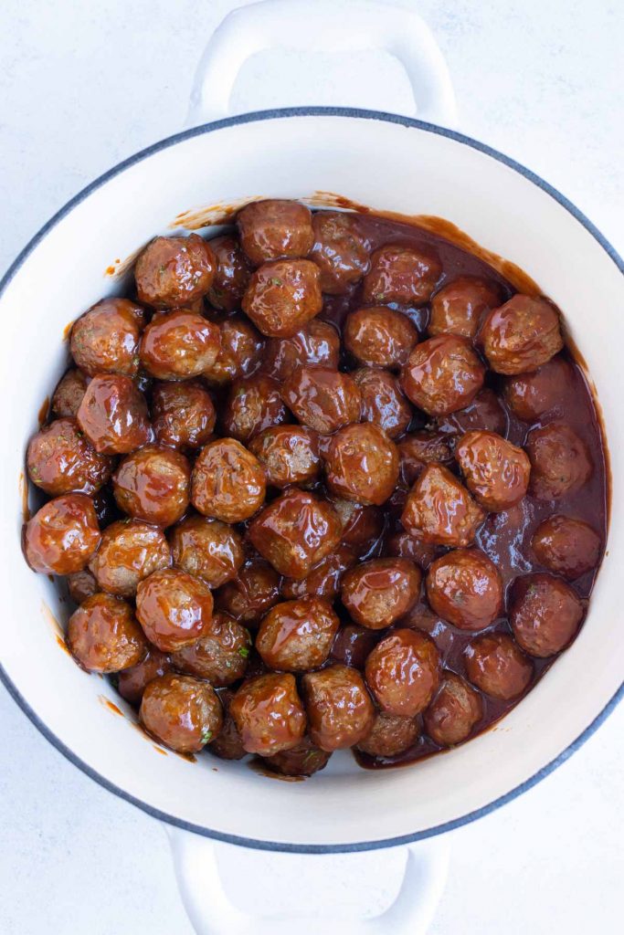 Grape Jelly Meatballs (Crockpot Recipe) - Evolving Table