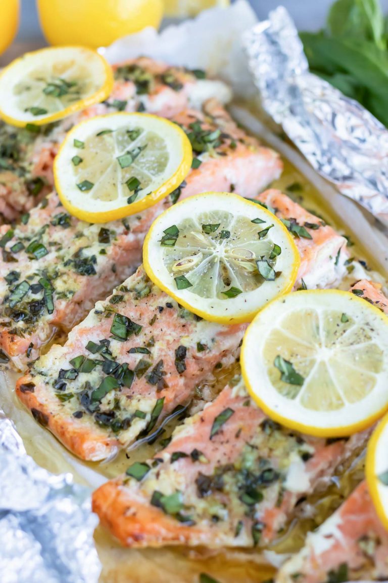 Lemon Garlic Baked Salmon In Foil - Evolving Table