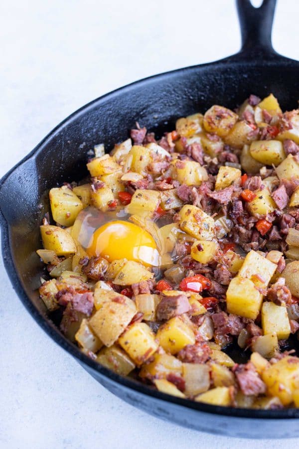 Corned Beef Hash And Eggs Recipe - Evolving Table