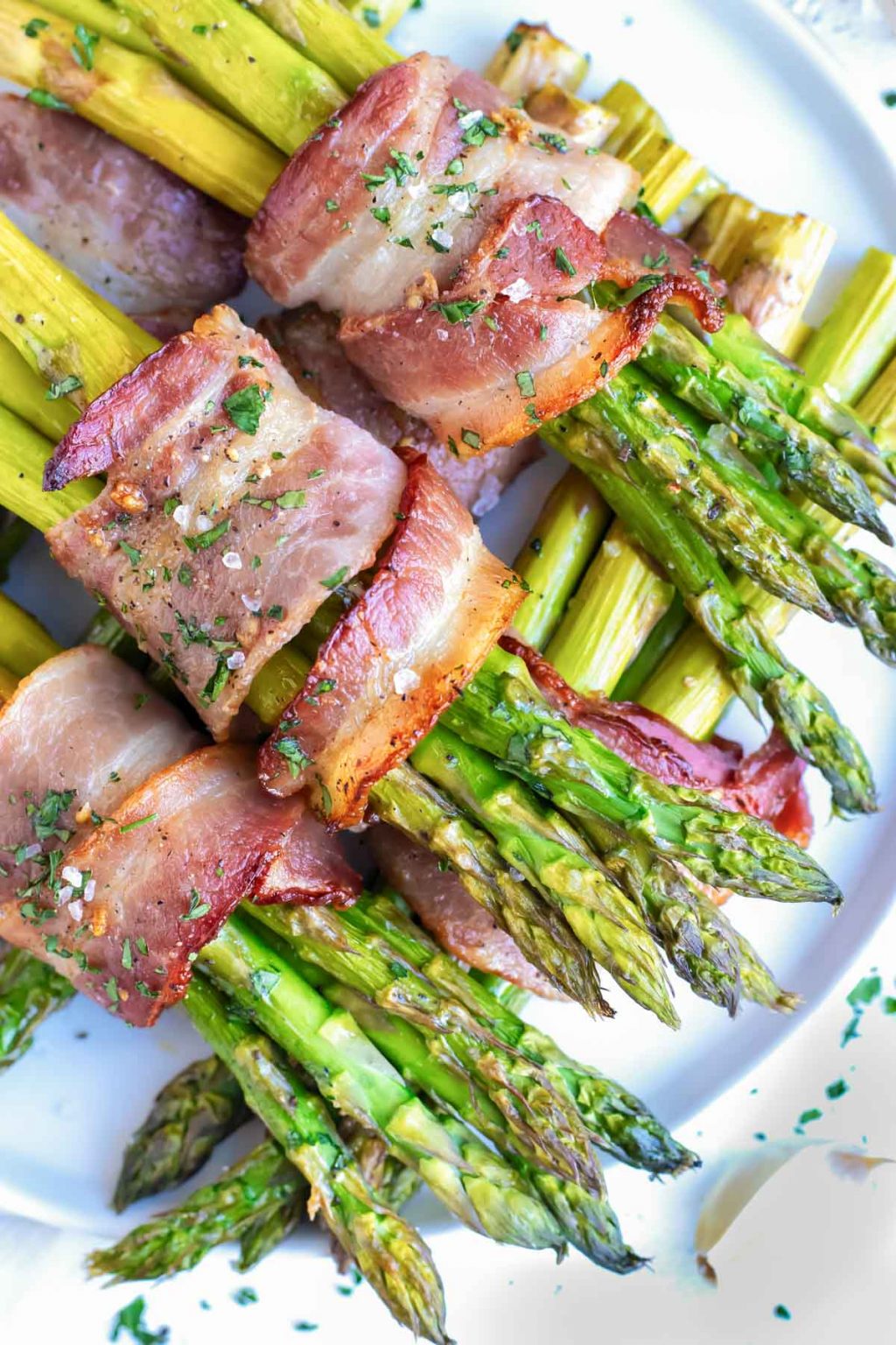 Bacon-Wrapped Asparagus Recipe (Oven-Baked) - Evolving Table