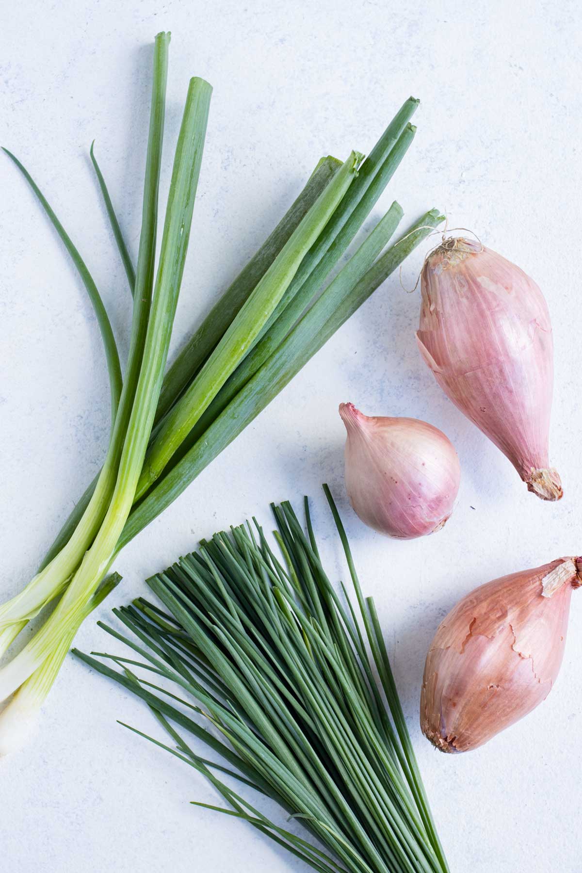 Shallots ! How Similar Are They to Onions & Garlic?