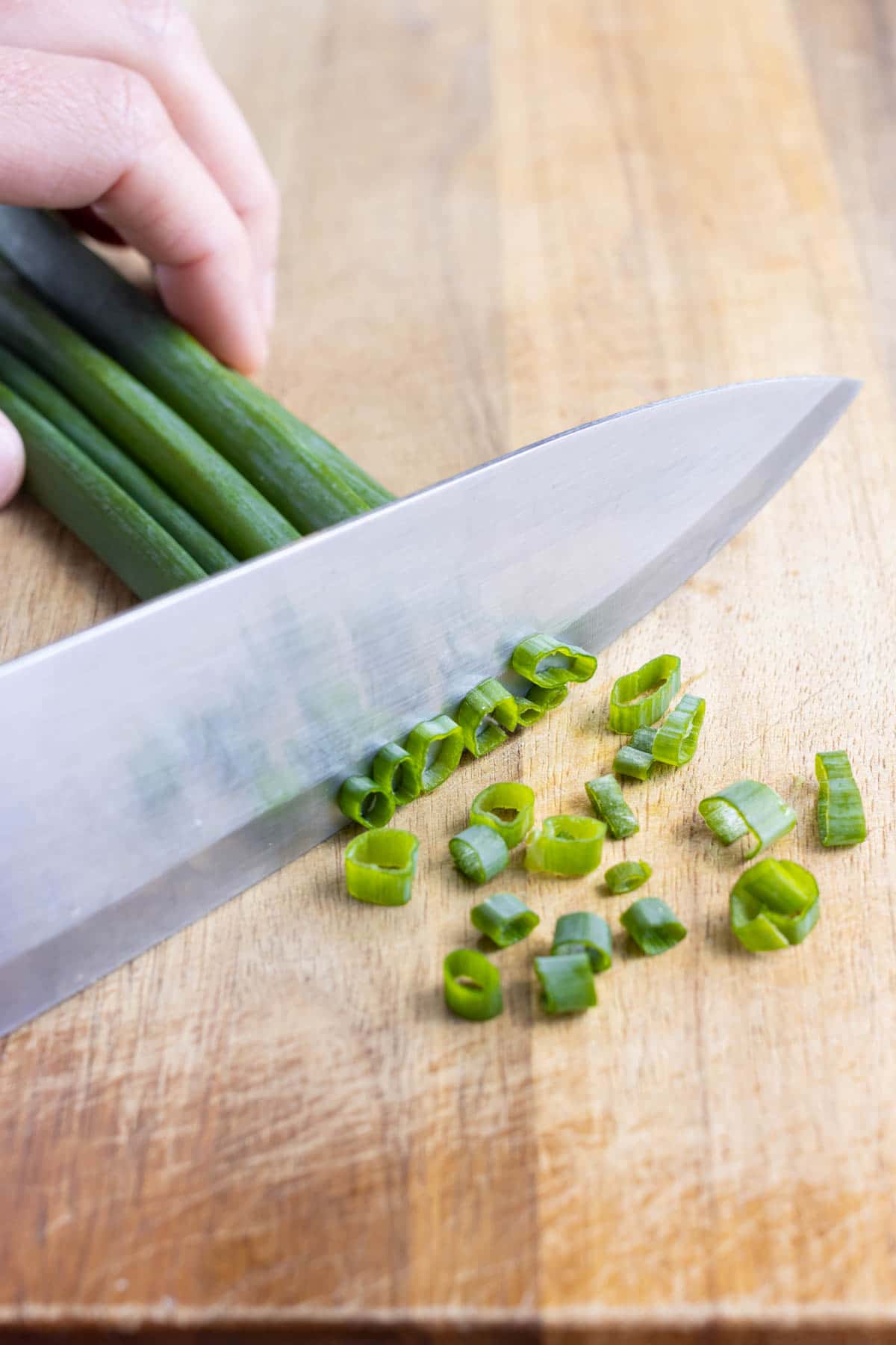 How to Cut Green Onions (Scallions) - It's a Veg World After All®