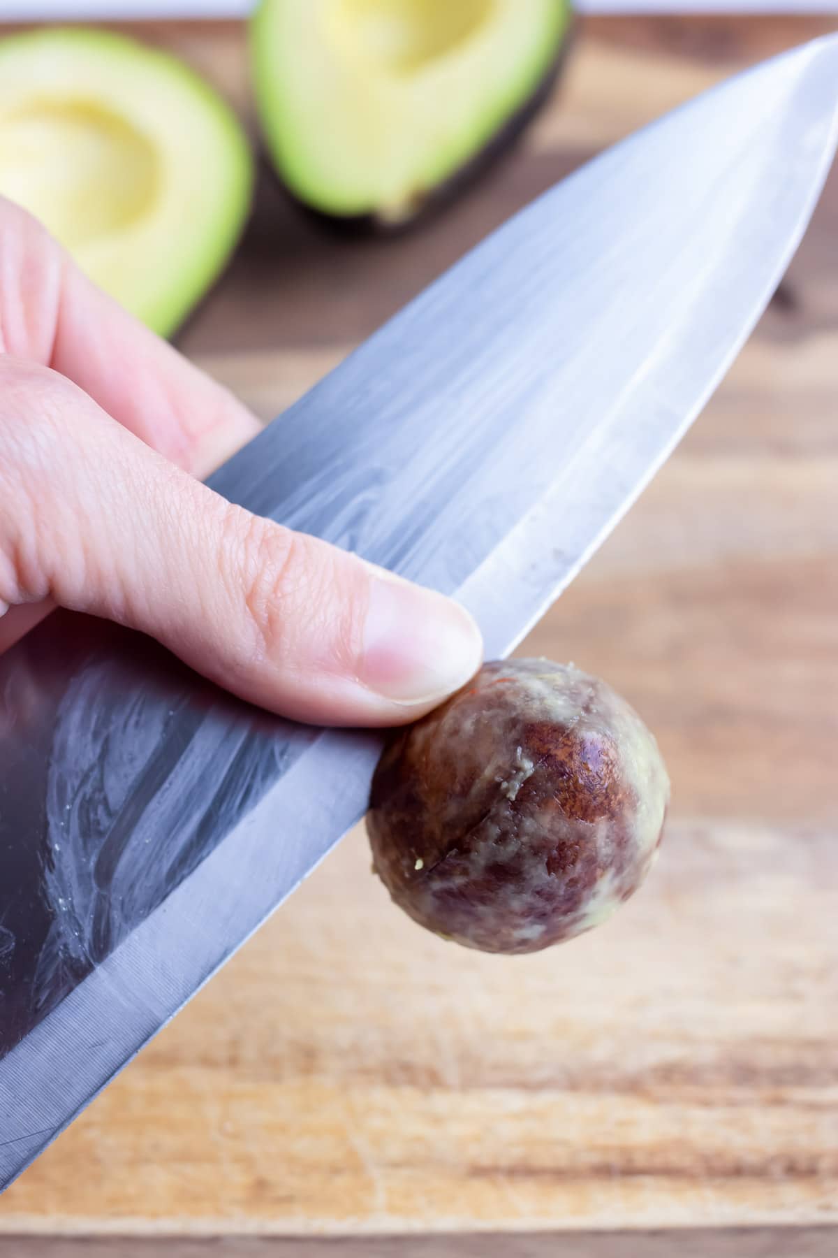 How to Cut an Avocado (The Easy Way!) - Evolving Table