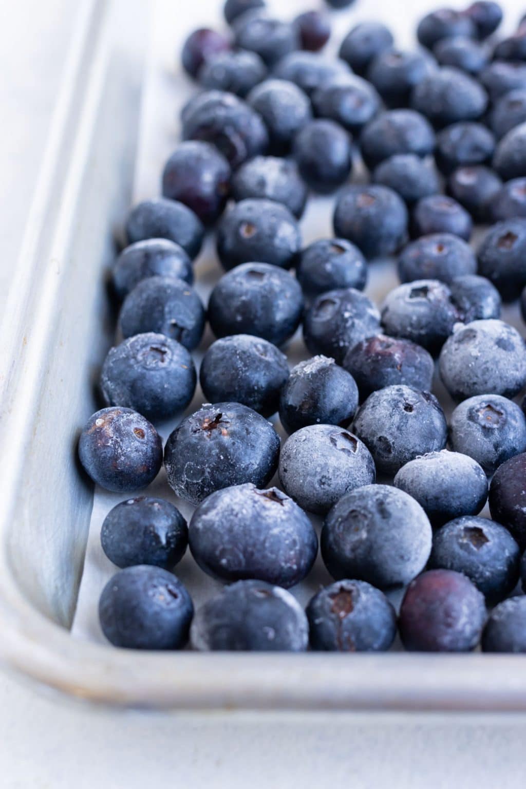 how-to-freeze-blueberries-evolving-table