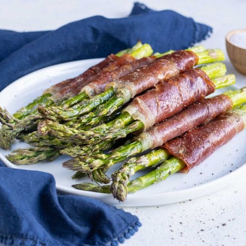 Prosciutto Wrapped Asparagus Recipe - Evolving Table