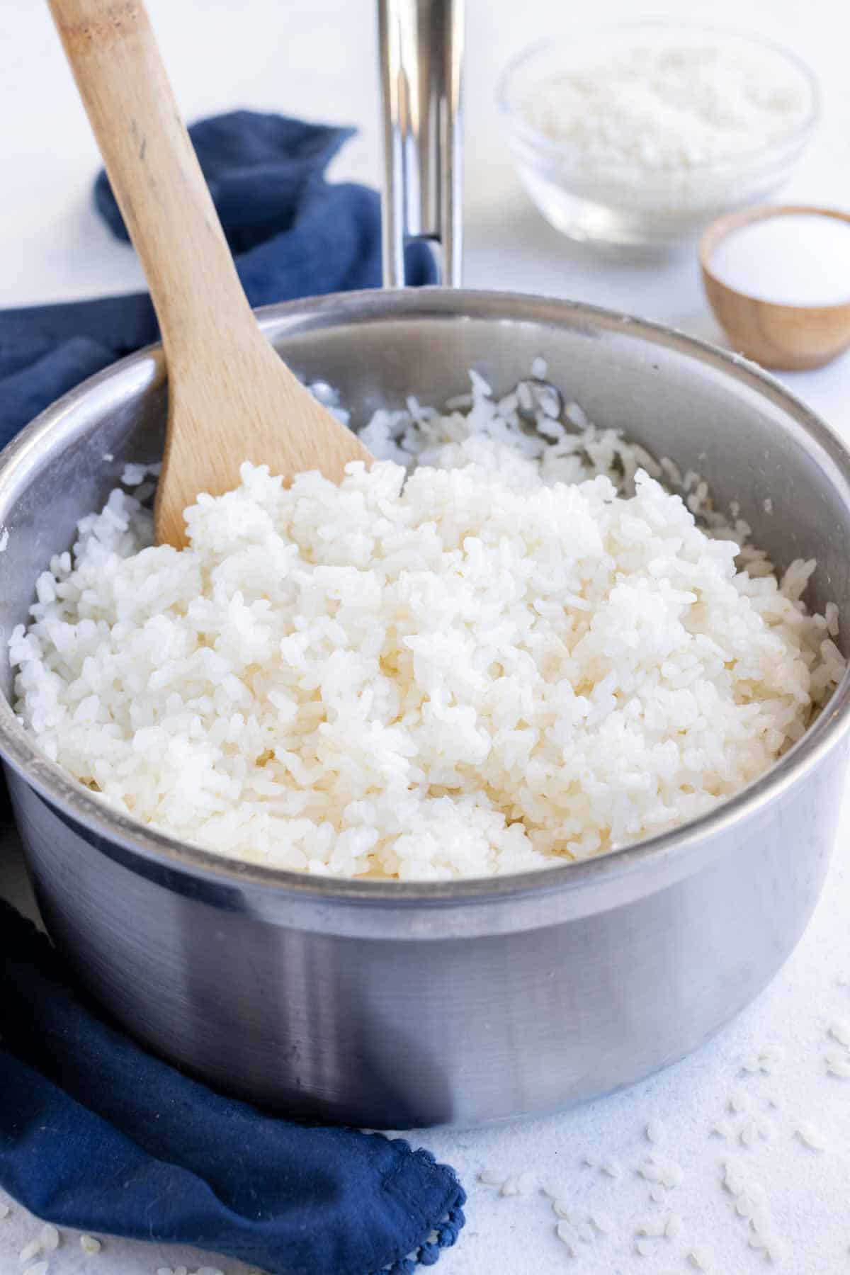 How to Make Perfect Sushi Rice - Evolving Table