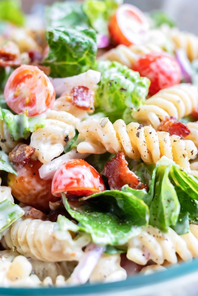 BLT Pasta Salad {Ranch Dressing} - Evolving Table