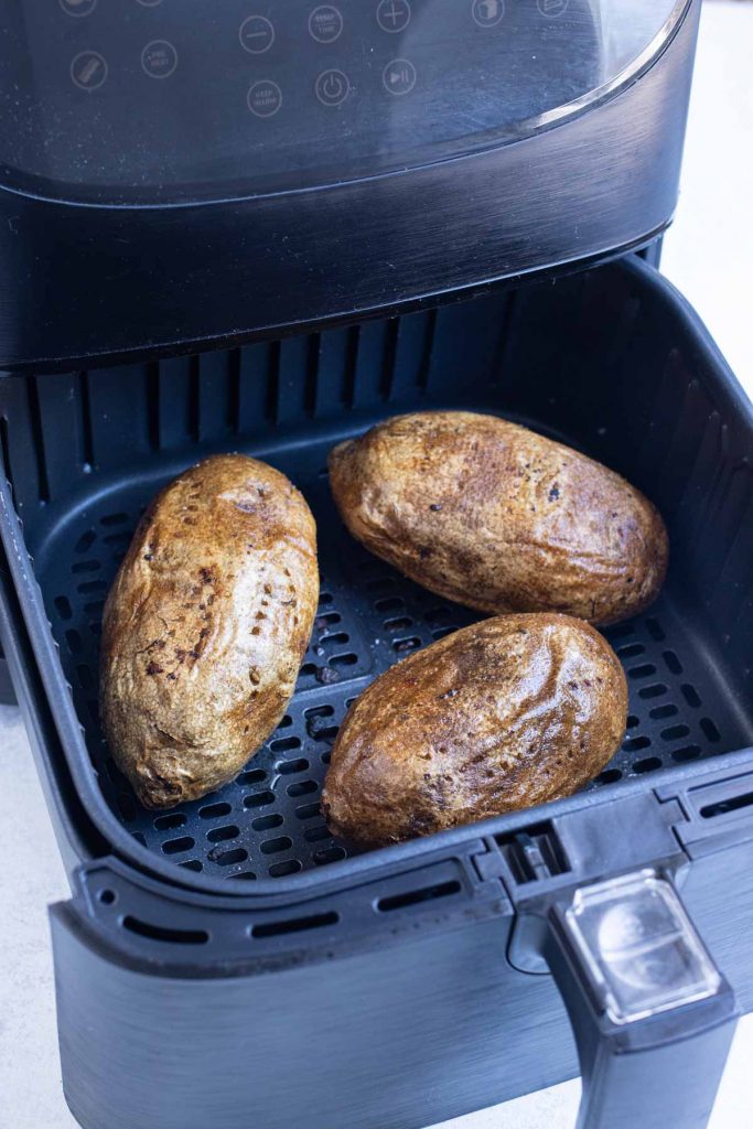 Air Fryer Baked Potato Recipe - Evolving Table