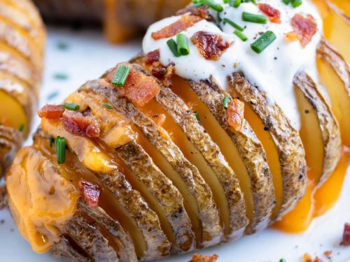 The Best Easy Cheesy Loaded Hasselback Potatoes — The Mom 100