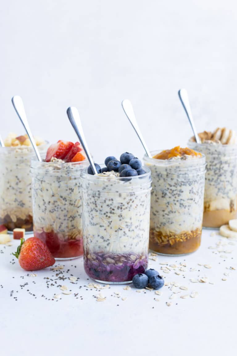 Best Blueberry Overnight Oats - Evolving Table