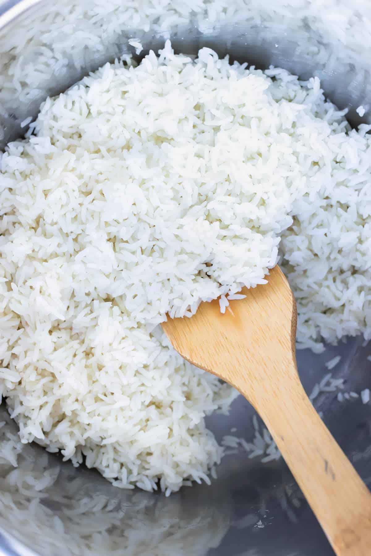 https://www.evolvingtable.com/wp-content/uploads/2022/12/Instant-Pot-White-Rice-9.jpg