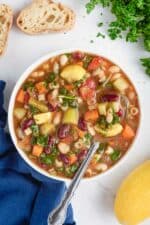 Olive Garden Minestrone Soup (Copycat Recipe) - Evolving Table