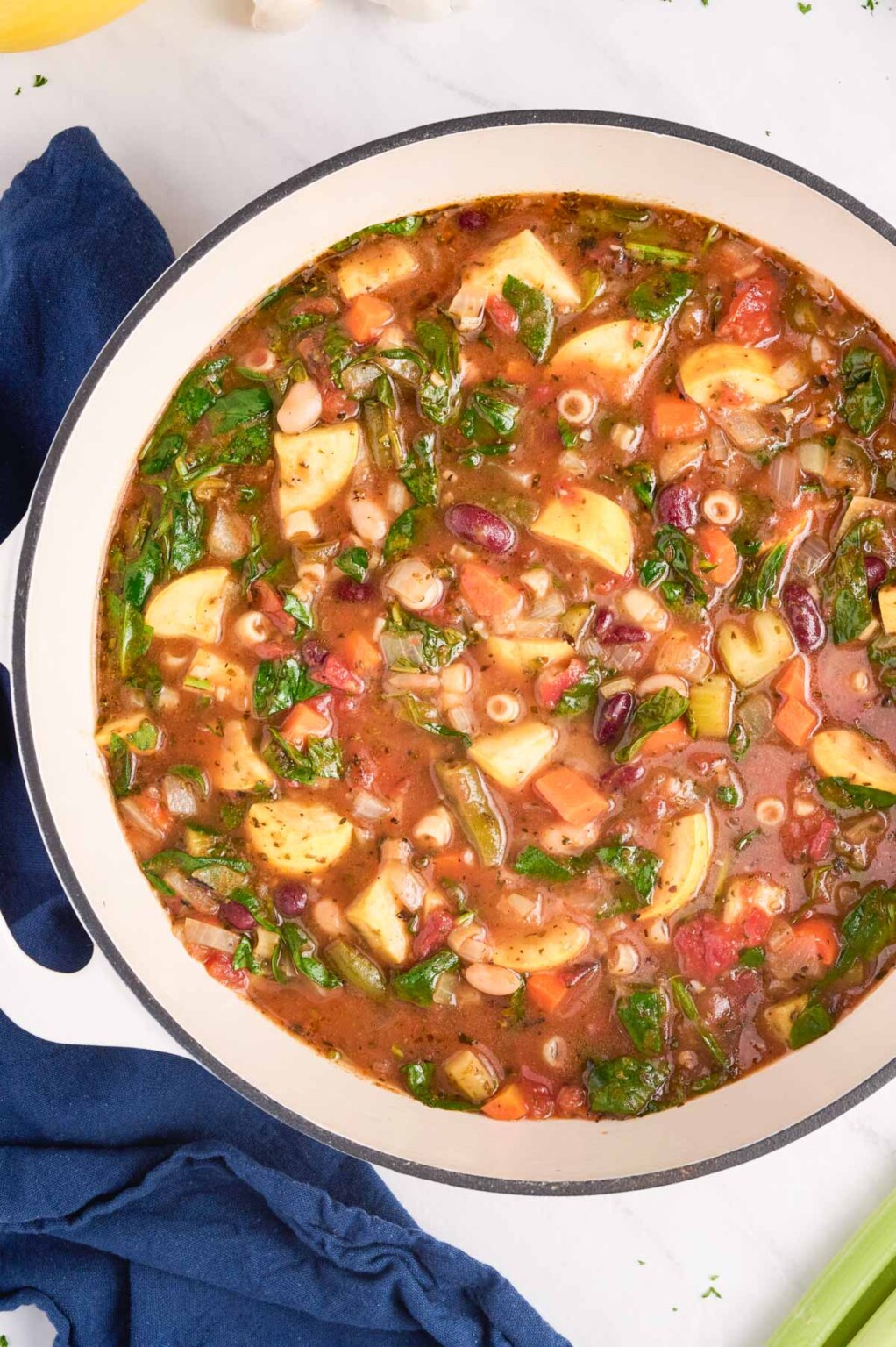 Olive Garden Minestrone Soup (Copycat Recipe) - Evolving Table