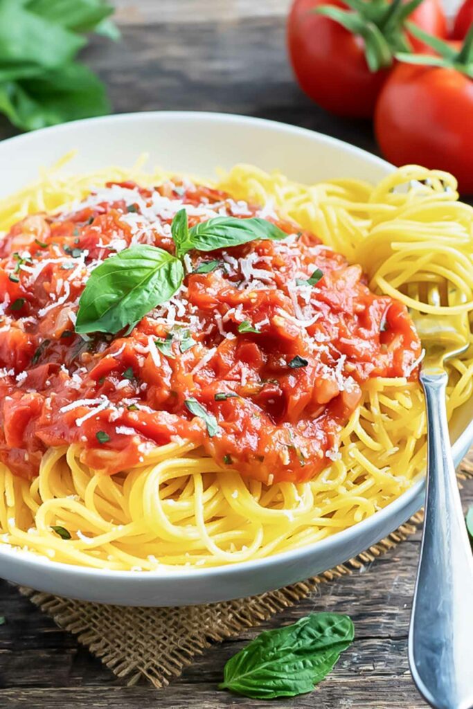 Easy Pomodoro Sauce Recipe - Evolving Table