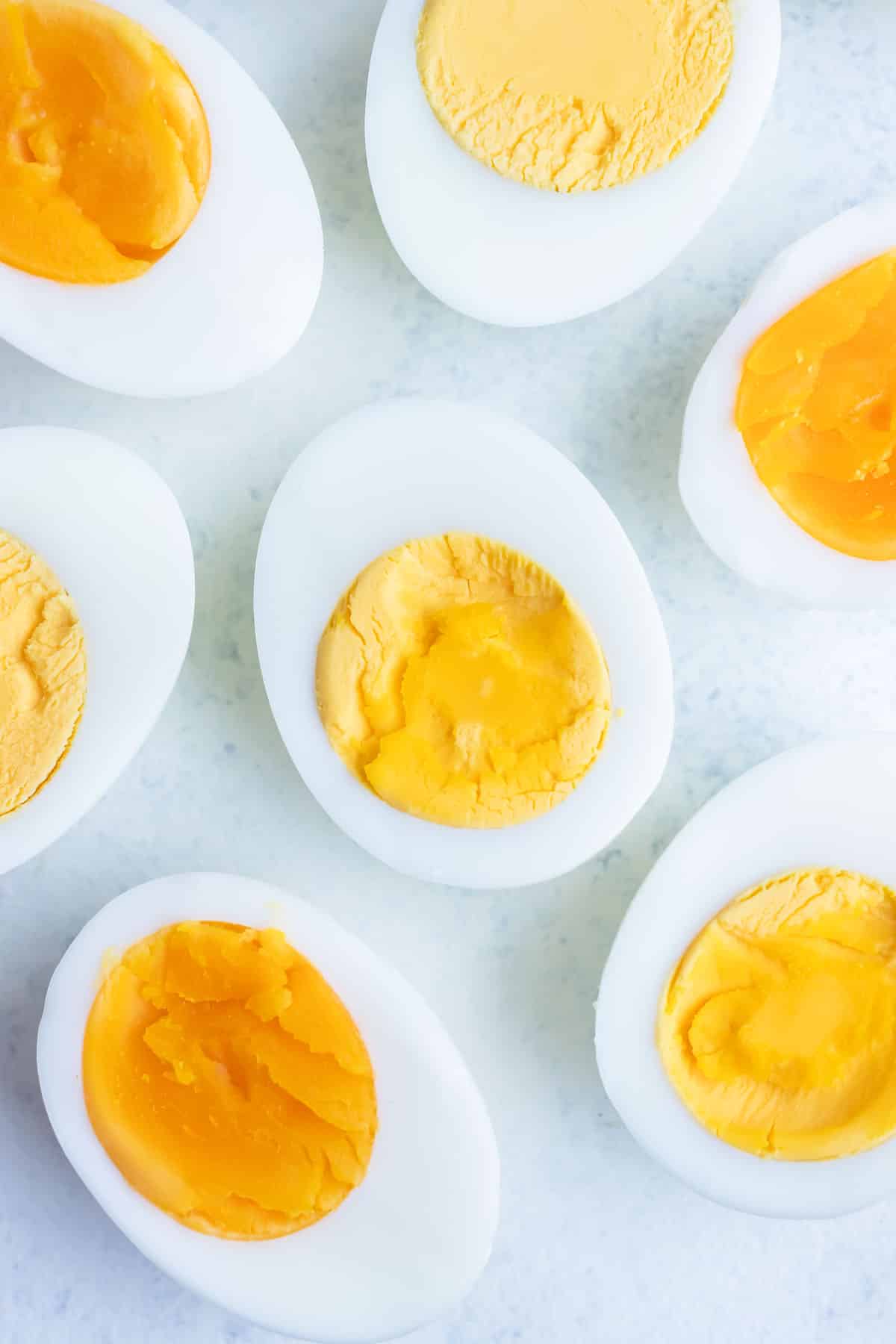 https://www.evolvingtable.com/wp-content/uploads/2023/03/How-to-Boil-Eggs-26.jpg