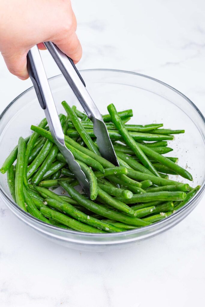 Air Fryer Green Beans - Evolving Table