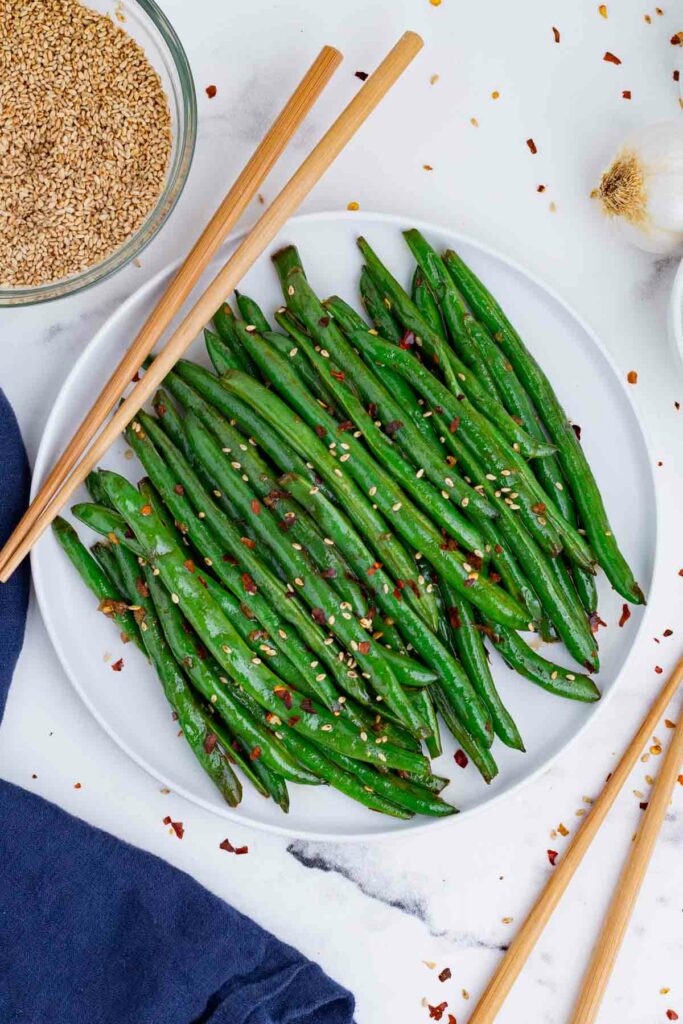 Chinese Green Beans with Garlic - Evolving Table