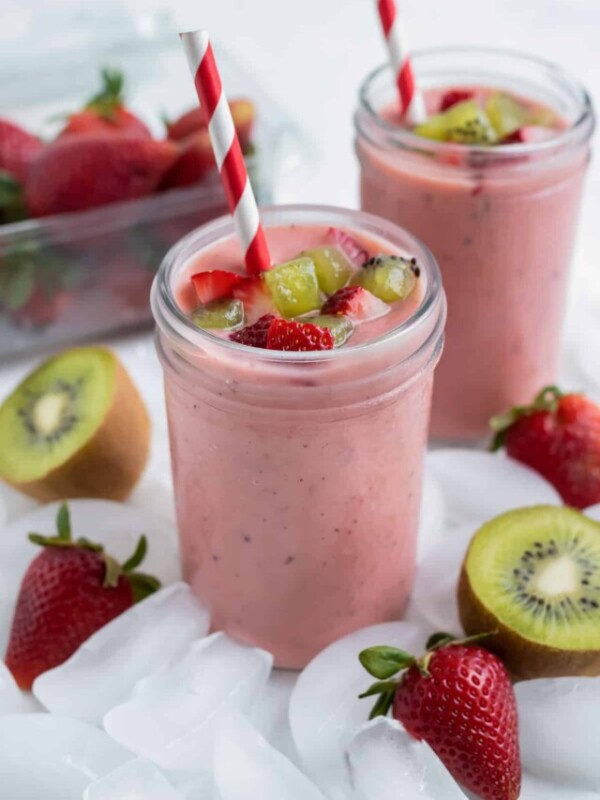 Easy strawberry kiwi smoothie is served for a cold, creamy drink.
