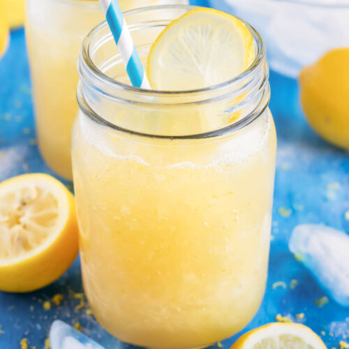 How to Make Frozen Lemonade With a Blender
