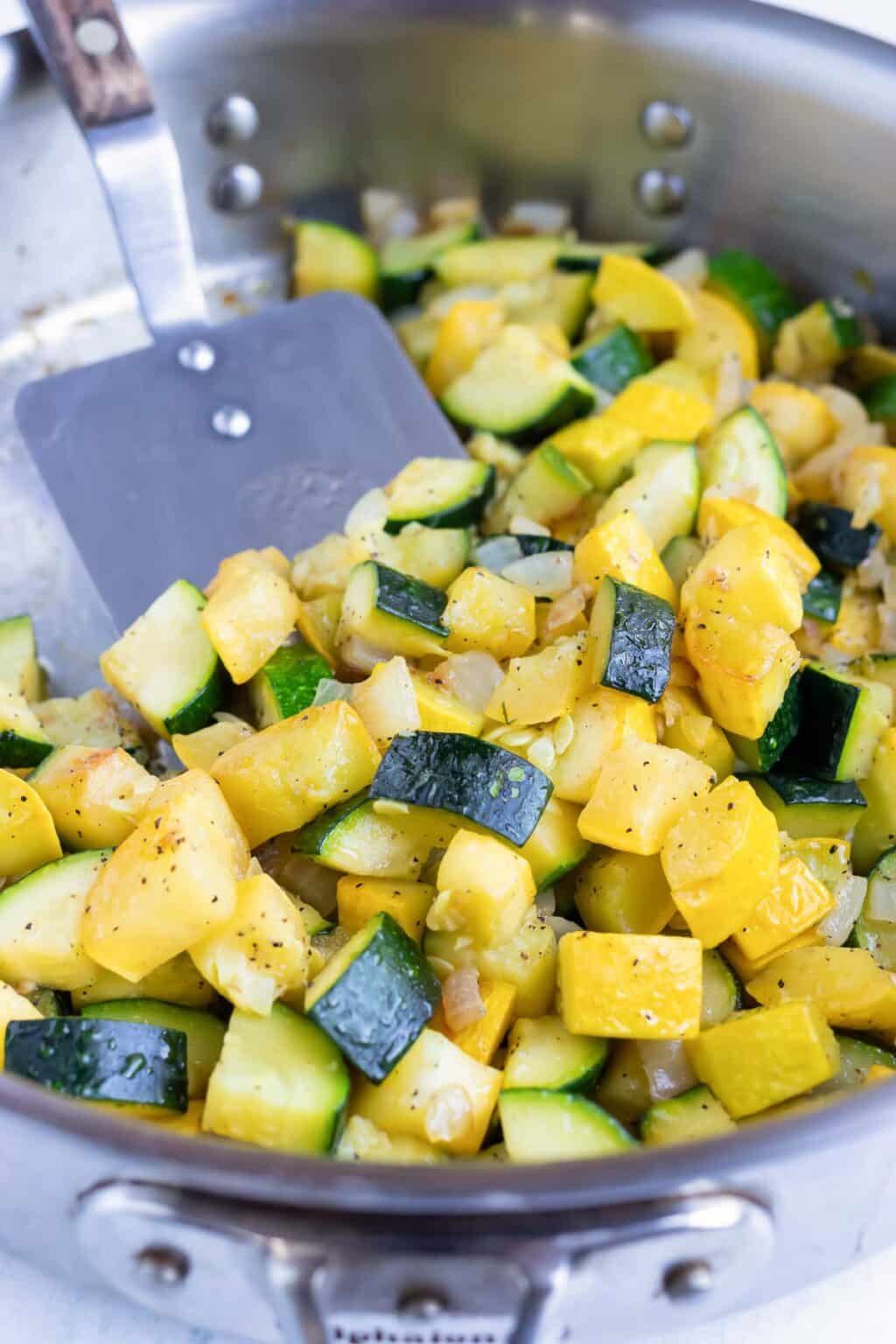 Is Zucchini a Squash? (Zucchini vs. Squash) - Evolving Table