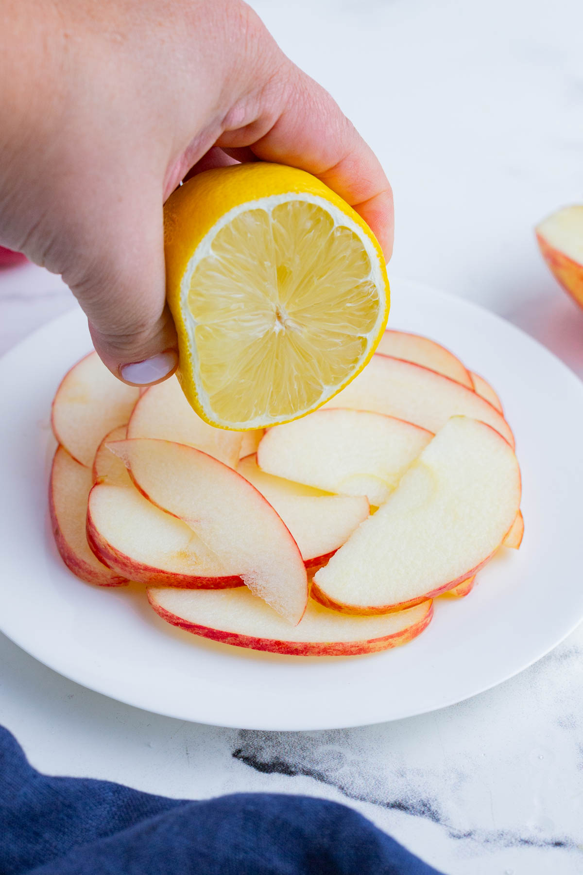 How to Prevent Apples From Browning
