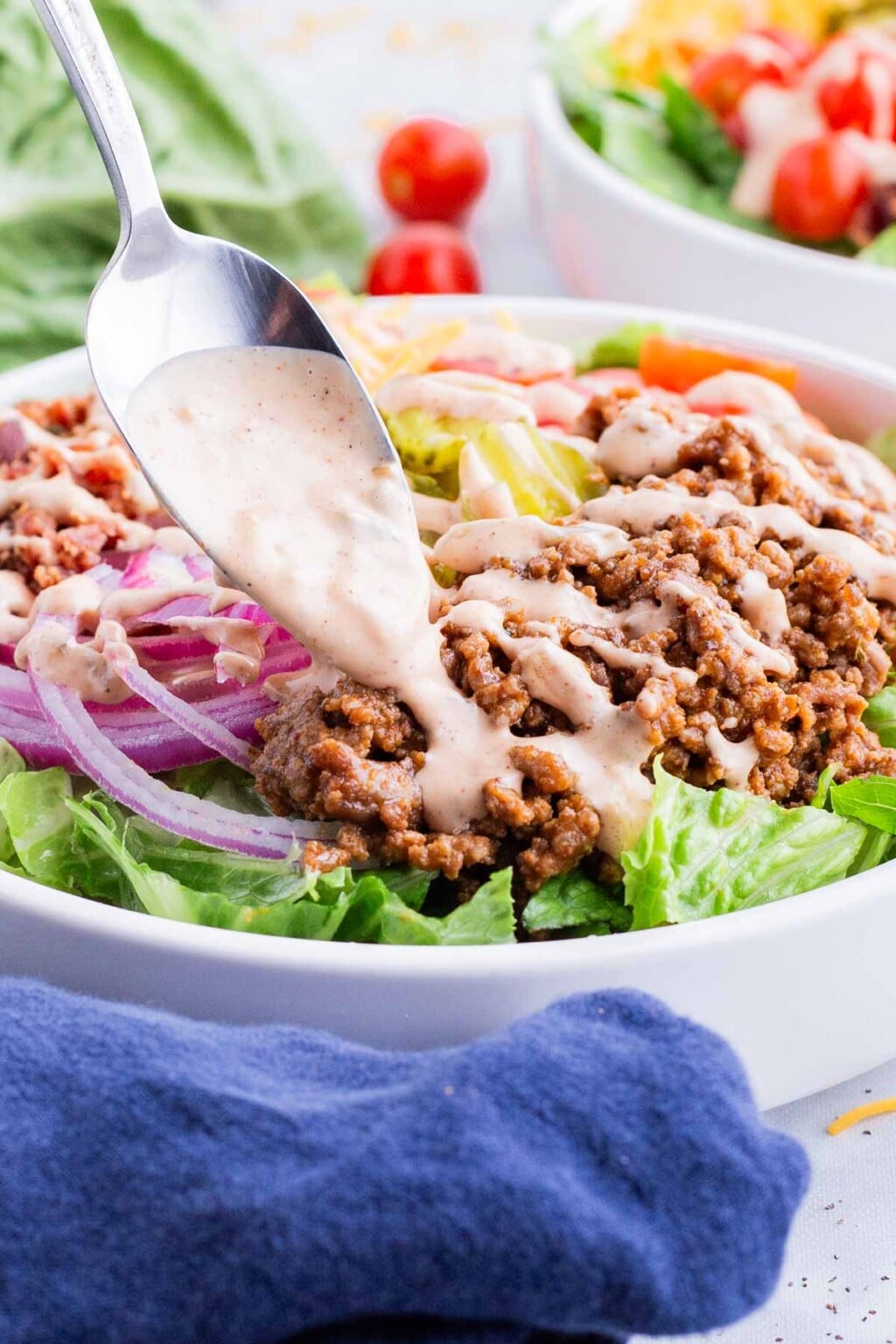 Burger Bowls with Secret Sauce - Evolving Table