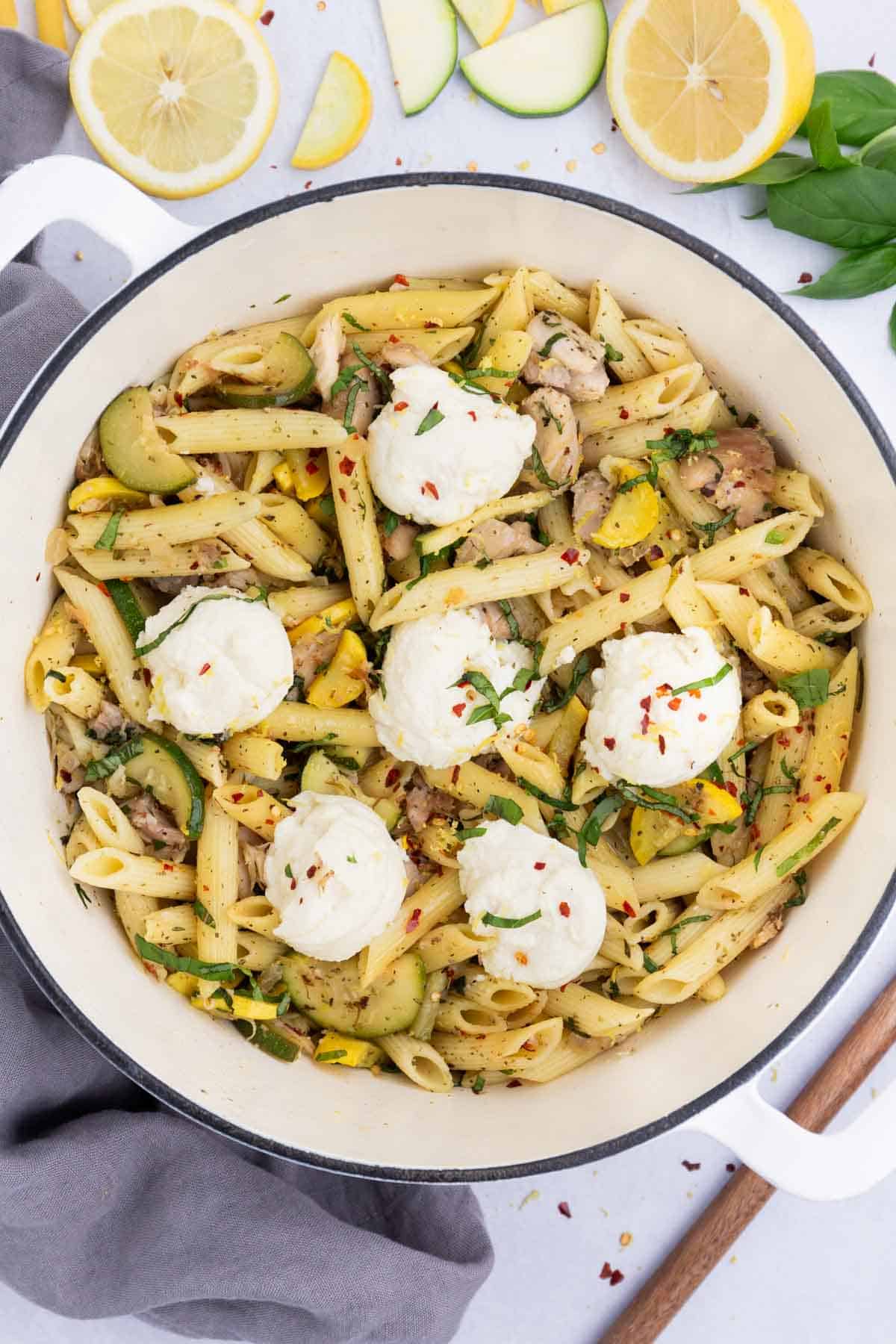 Chicken, veggies, and noodles are tossed with a lemon sauce and ricotta cheese and cooked on the stoveotp.