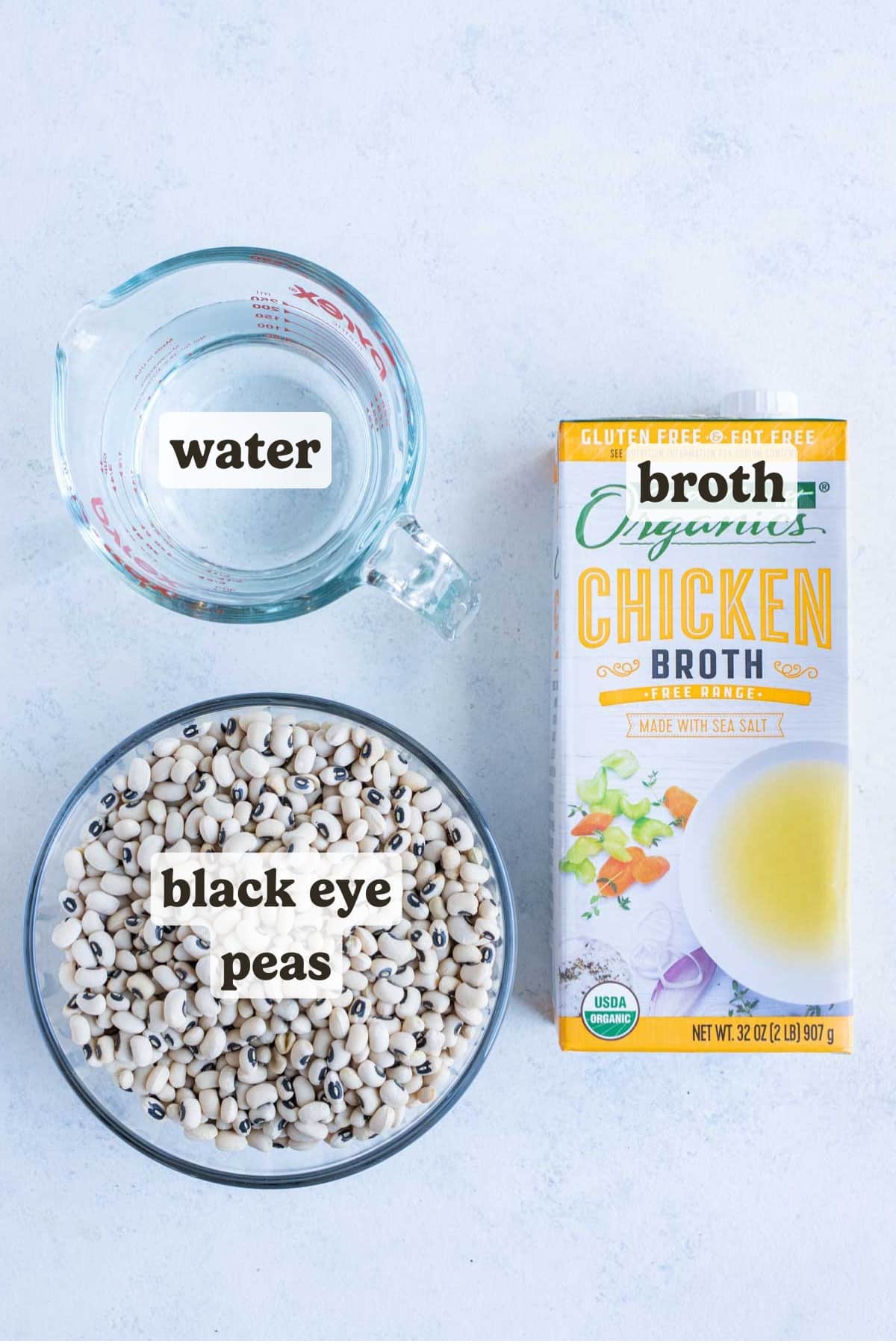 Water or broth, and black eye peas are the ingredients for this recipe.